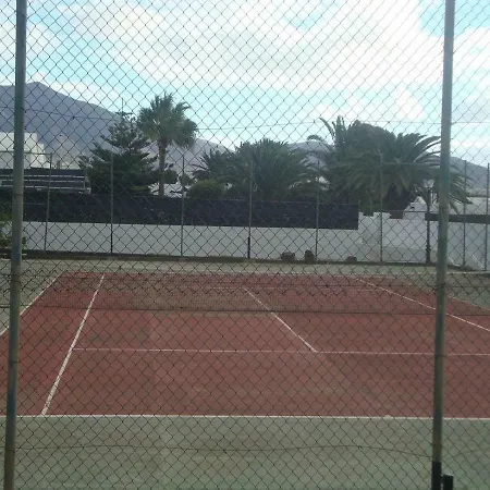 Las Palmeras Playa Blanca (Lanzarote)